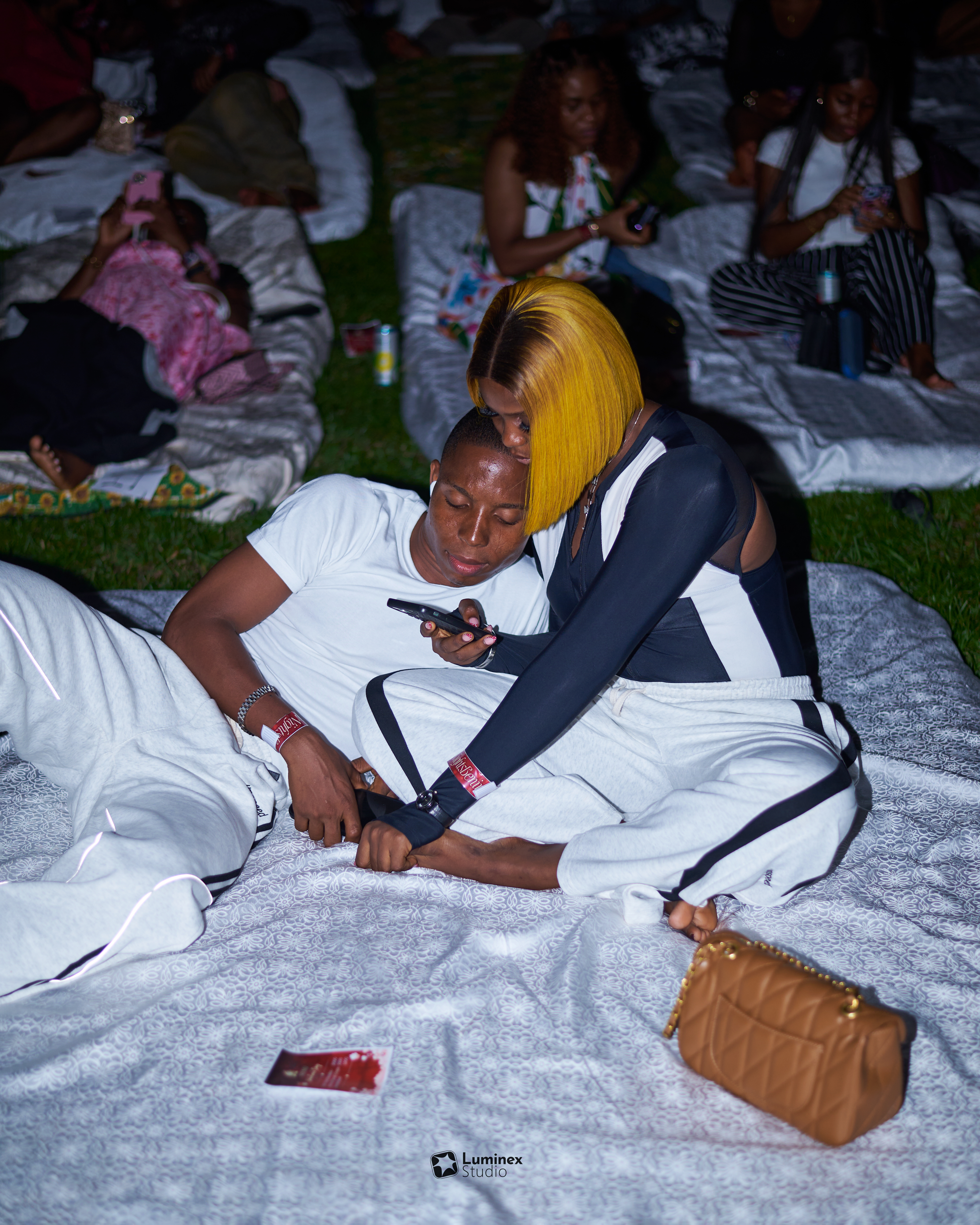 CozyNights Benin — Valentine’s Edition